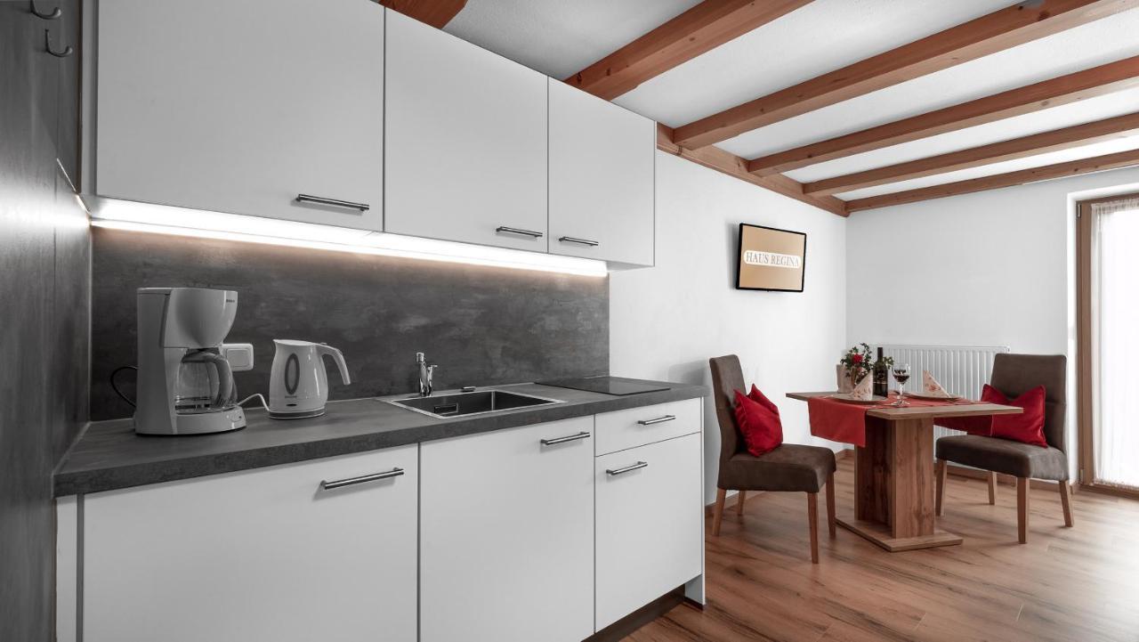 Haus Regina Aparthotel Strobl Buitenkant foto